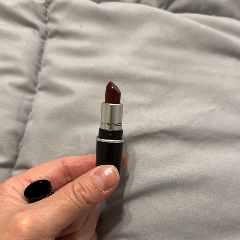 MAC Cosmetics Rich Chocolate Lipstick - Sun